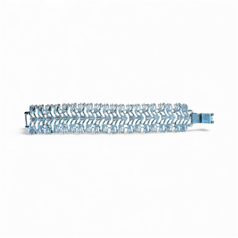Elegant Wider Silver Tone Woven Pattern Metal Bracelet, Vintage